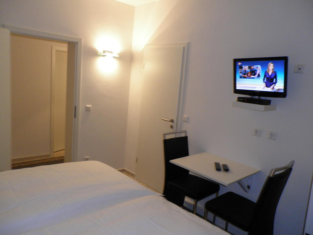Astra Hotel Kaiserslautern Ruang foto